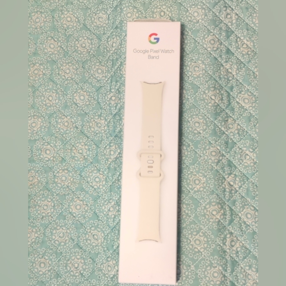 NWT Google Pixel watch band Active band color Chalk